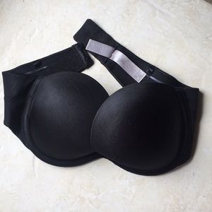 Victoria’s Secret strapless bra